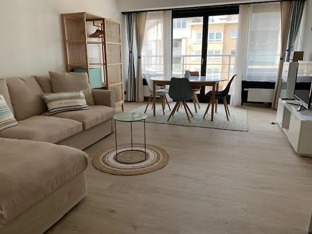 Cosy With Lateral Seaview T57 *